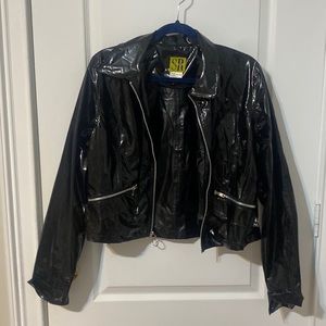 “Shedrain” black patent style bomber jacket with zipper sz s/m